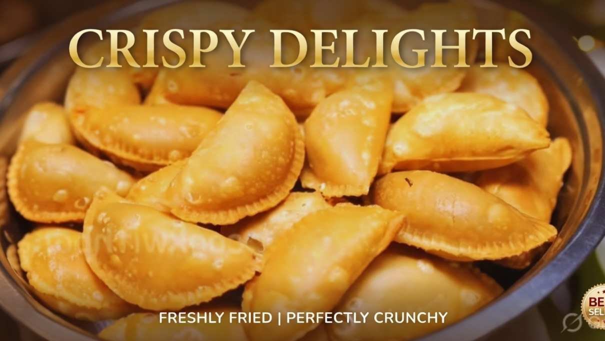 Khoya Suji Gujiya Recipe